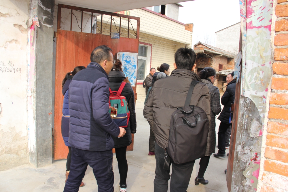 省市總工會領(lǐng)導(dǎo)及同事來我司走基層、送溫暖 扶貧幫困暖人